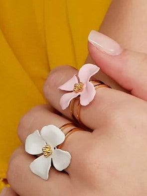 Janita Floral Ring