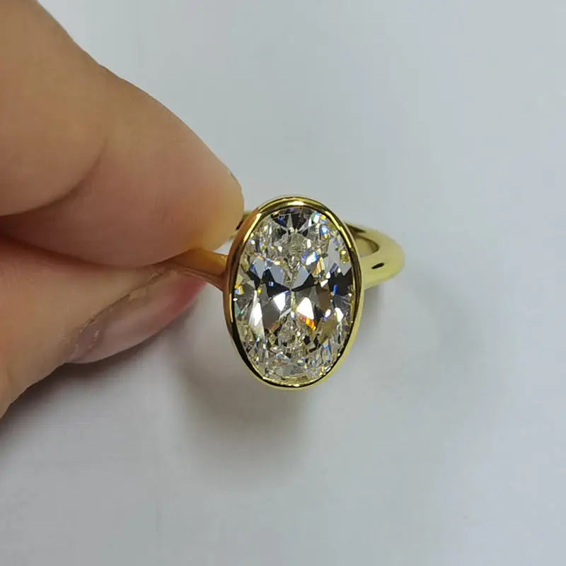 Opulent Oval