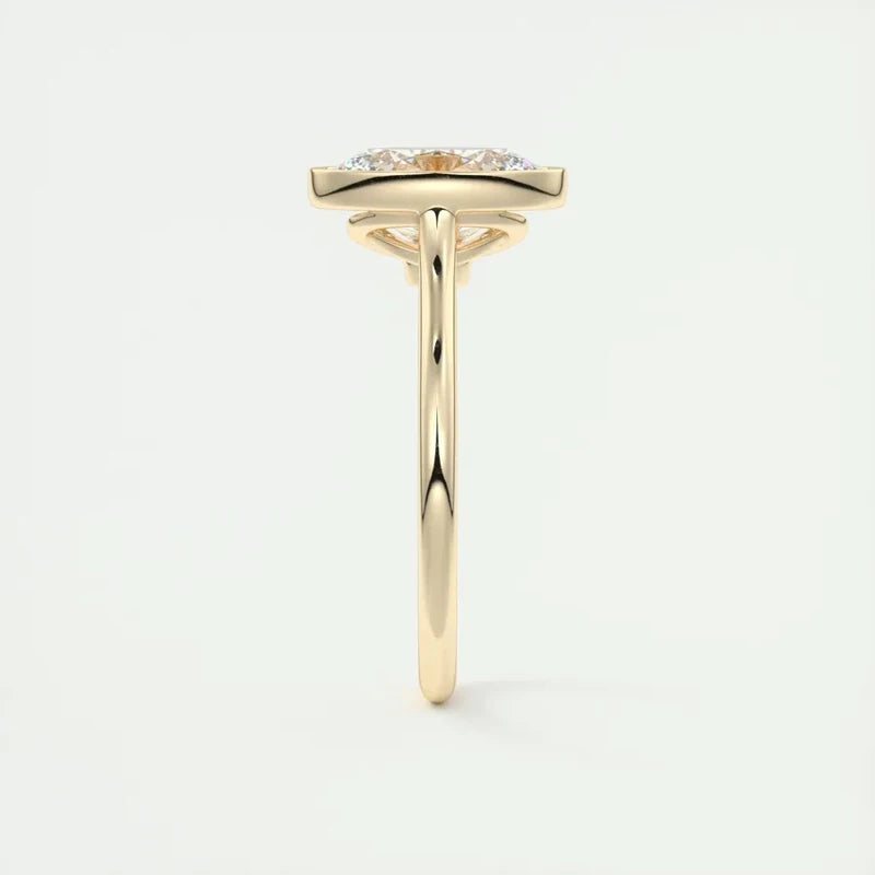 Opulent Oval