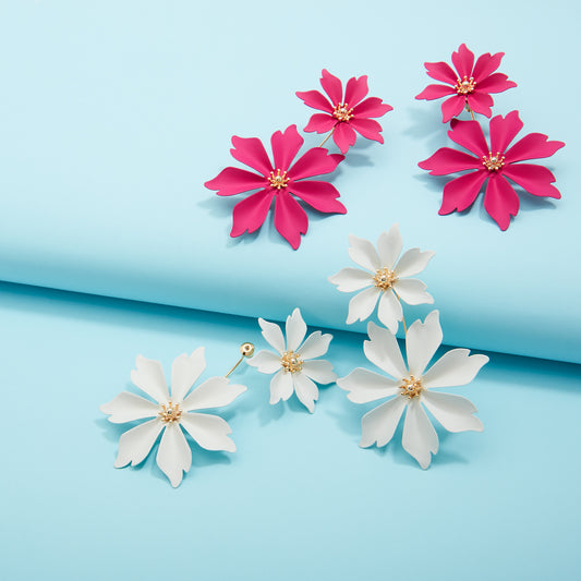 floral earrings with vintage-inspired patterns, versatile flower earrings that transition from day to night, seasonal flower earrings for different occasions